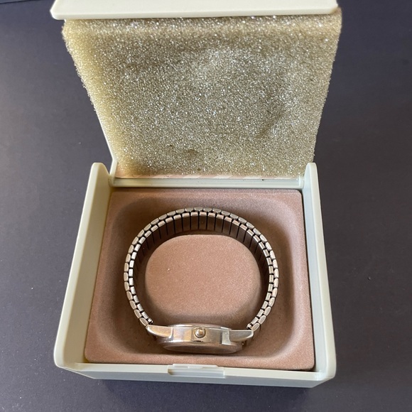 Dr Seuss. Tick Tocking Time Tickers CAT IN THE HAT watch - Picture 5 of 5